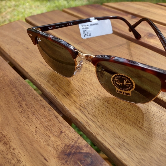 Ray-Bans - Picture 3 of 4